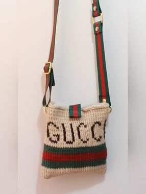 NEW Gucci Beige Knit Phone Case Front Logo + Iconic Green-Red Crossbody Strap